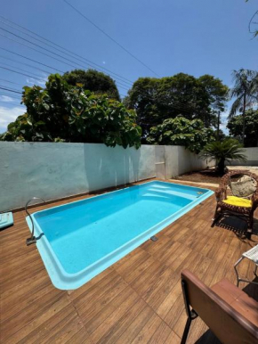 Casa espaçosa com 3 quartos e piscina